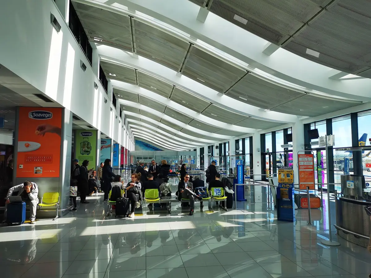 Il terminal dell'aeroporto di Brindisi