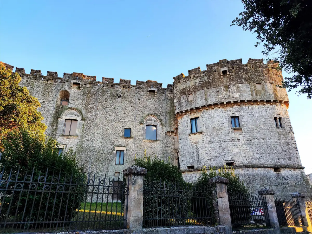 Il castello Dentice di Frasso a Carovigno